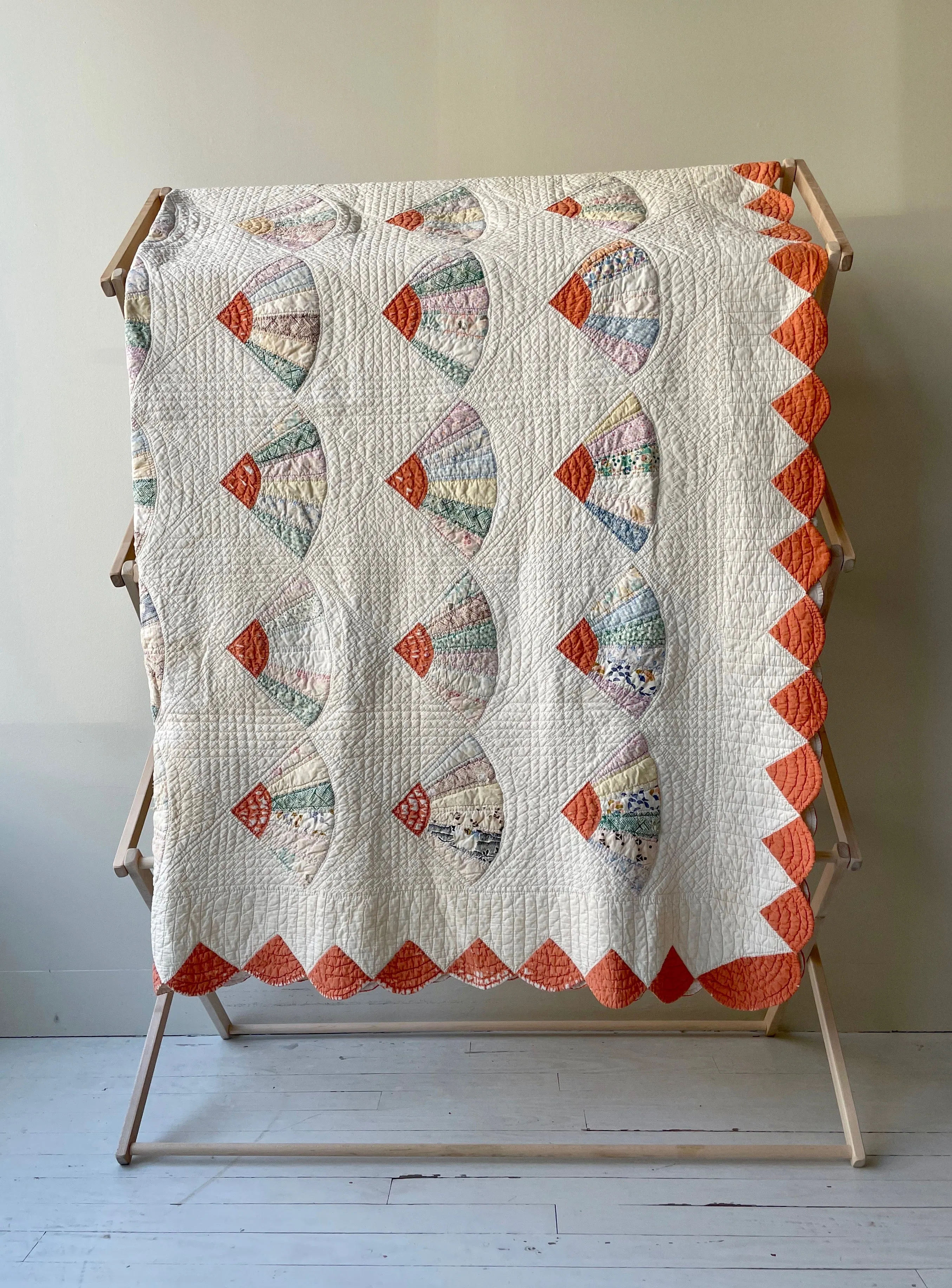 1920s-1930s Hand-stitched Fan Quilt