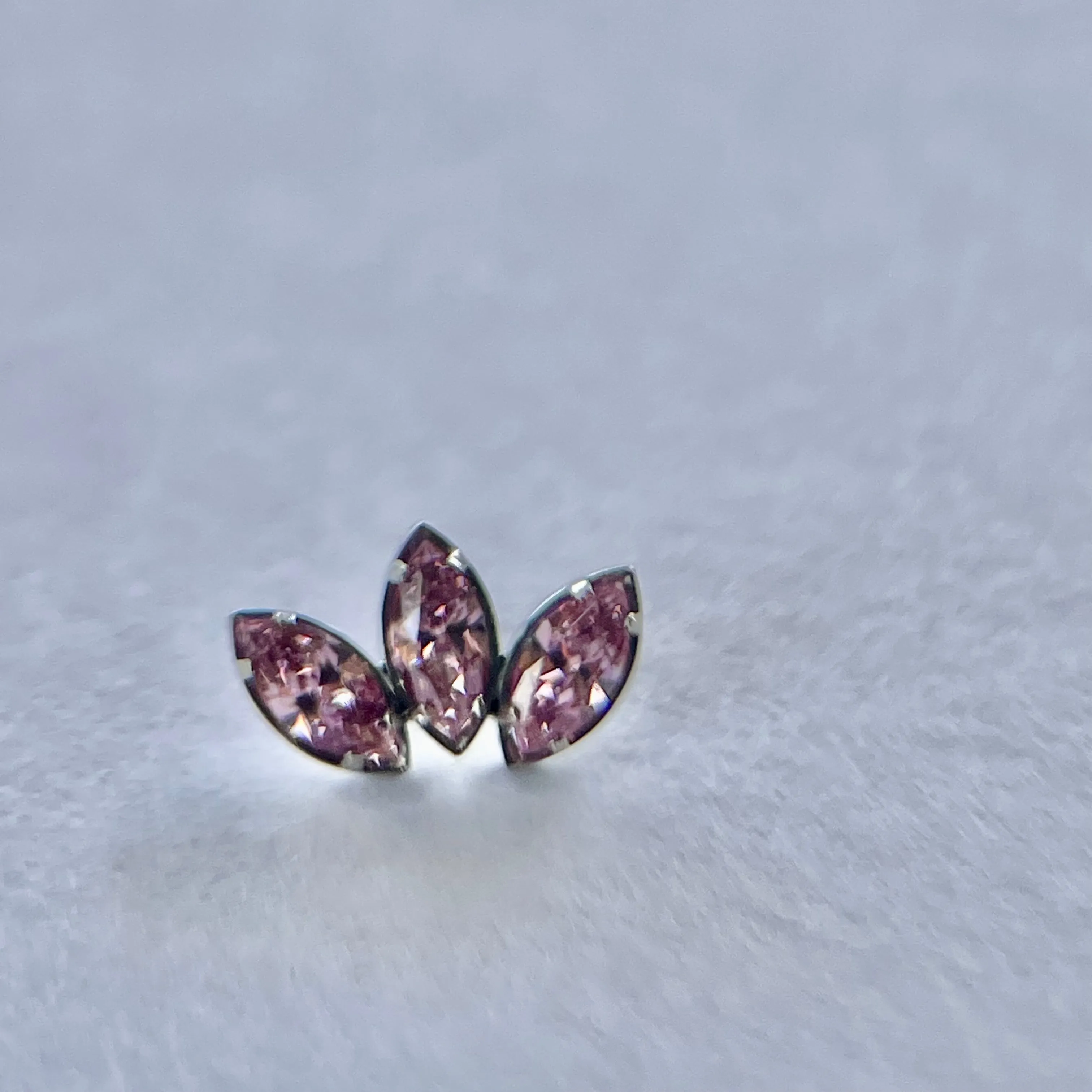 Anatometal Marquise Fan End 3 Stones Mini Threaded (Titanium)