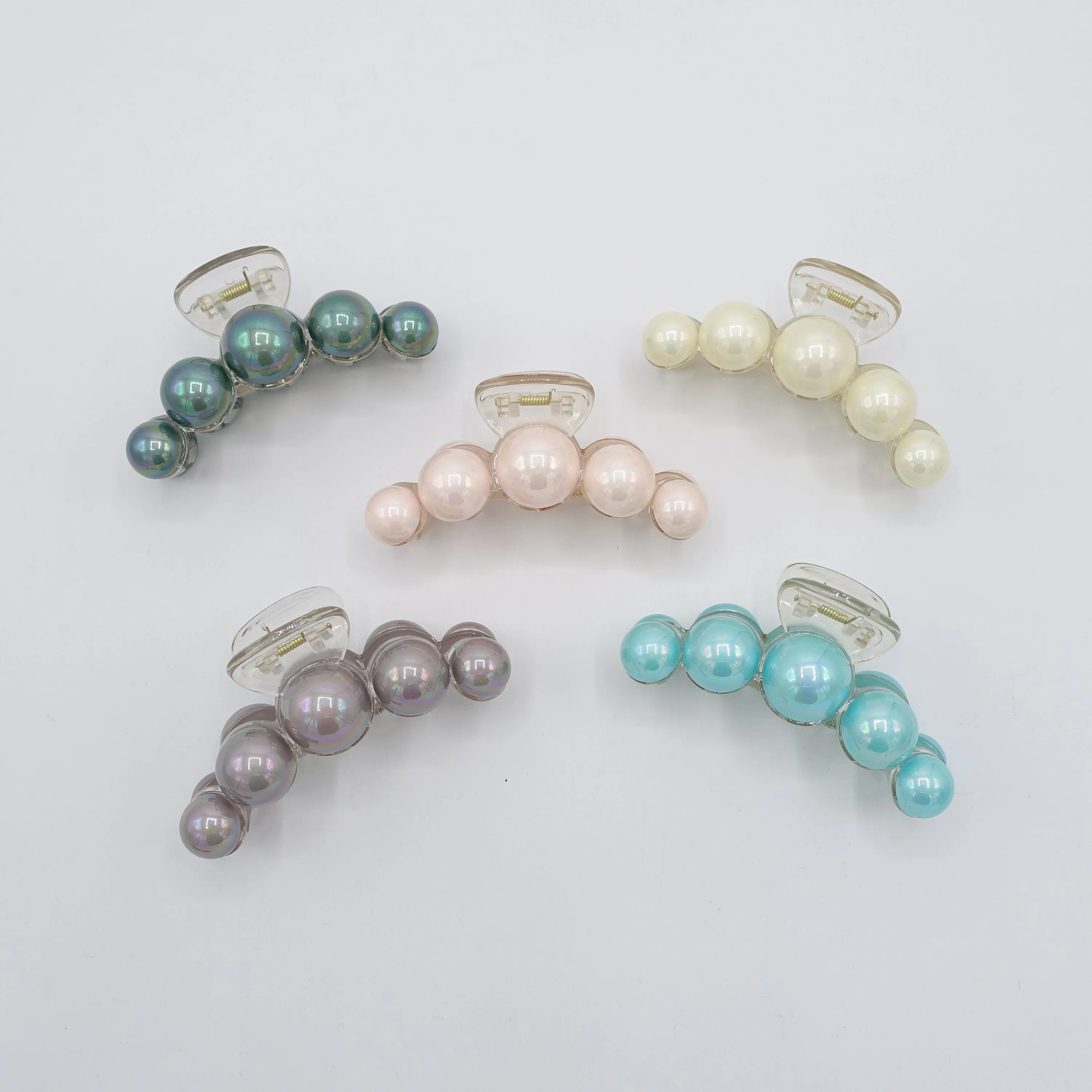 aurora pearl hair claw for women