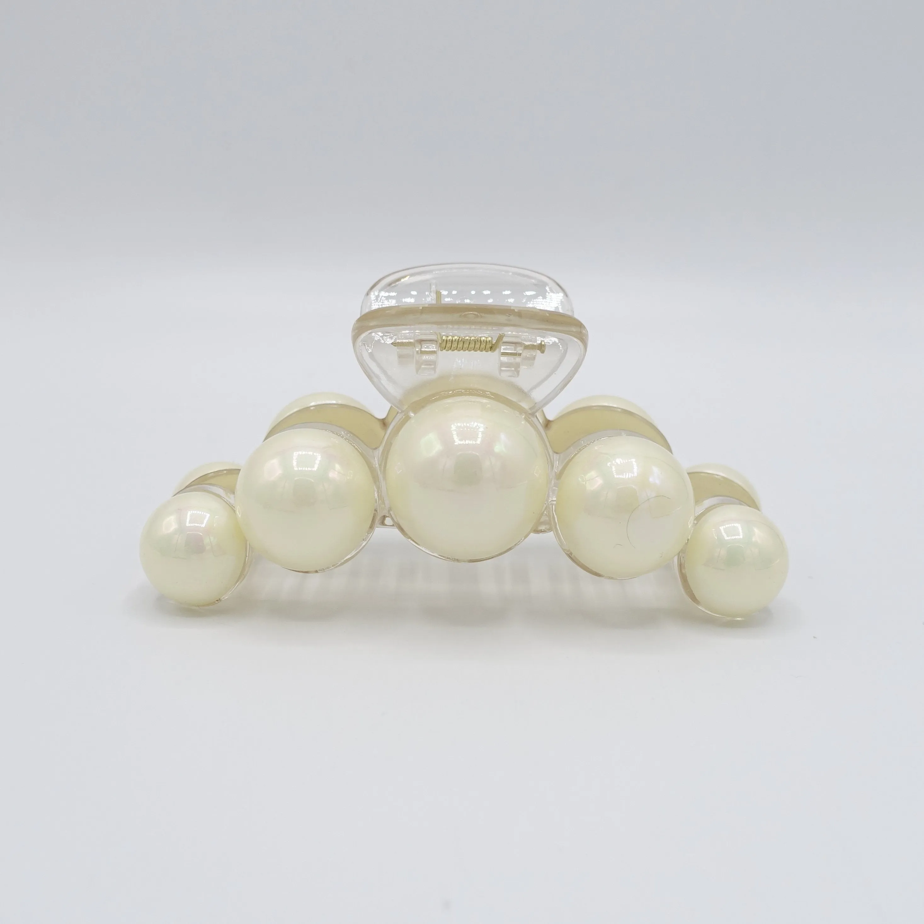 aurora pearl hair claw for women