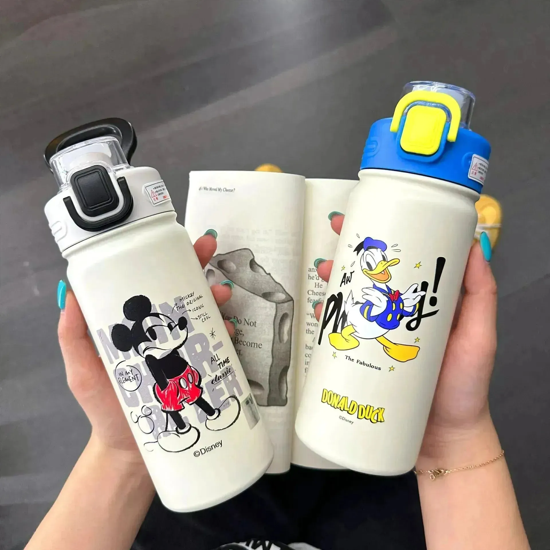 Disney Magical Character Water Bottles (500 ml)