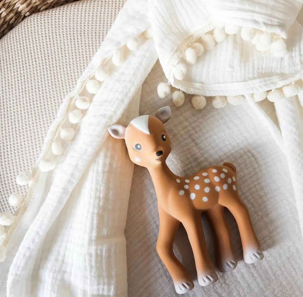 FAN FAN THE FAWN | TEETHER