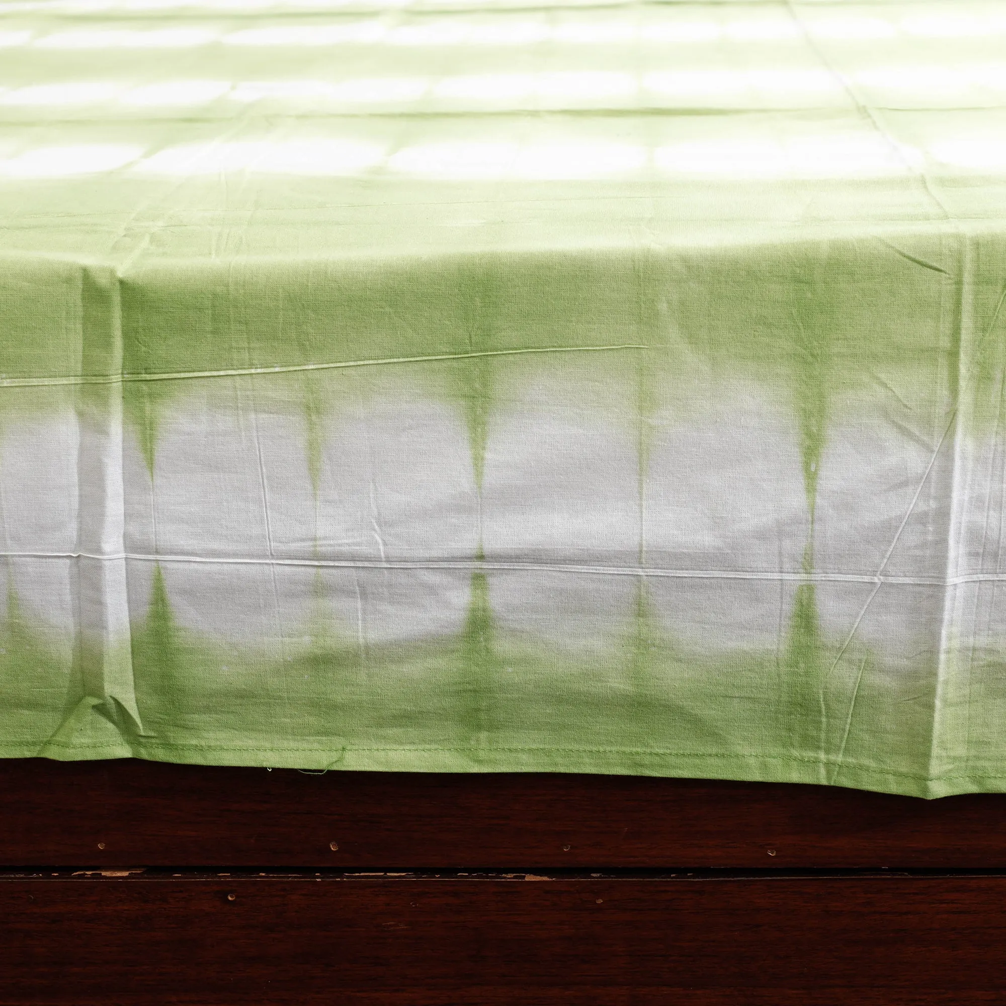 Green - Shibori Tie Dye Pure Cotton Double Bed Cover with Pillow Covers (108 x 90 in)