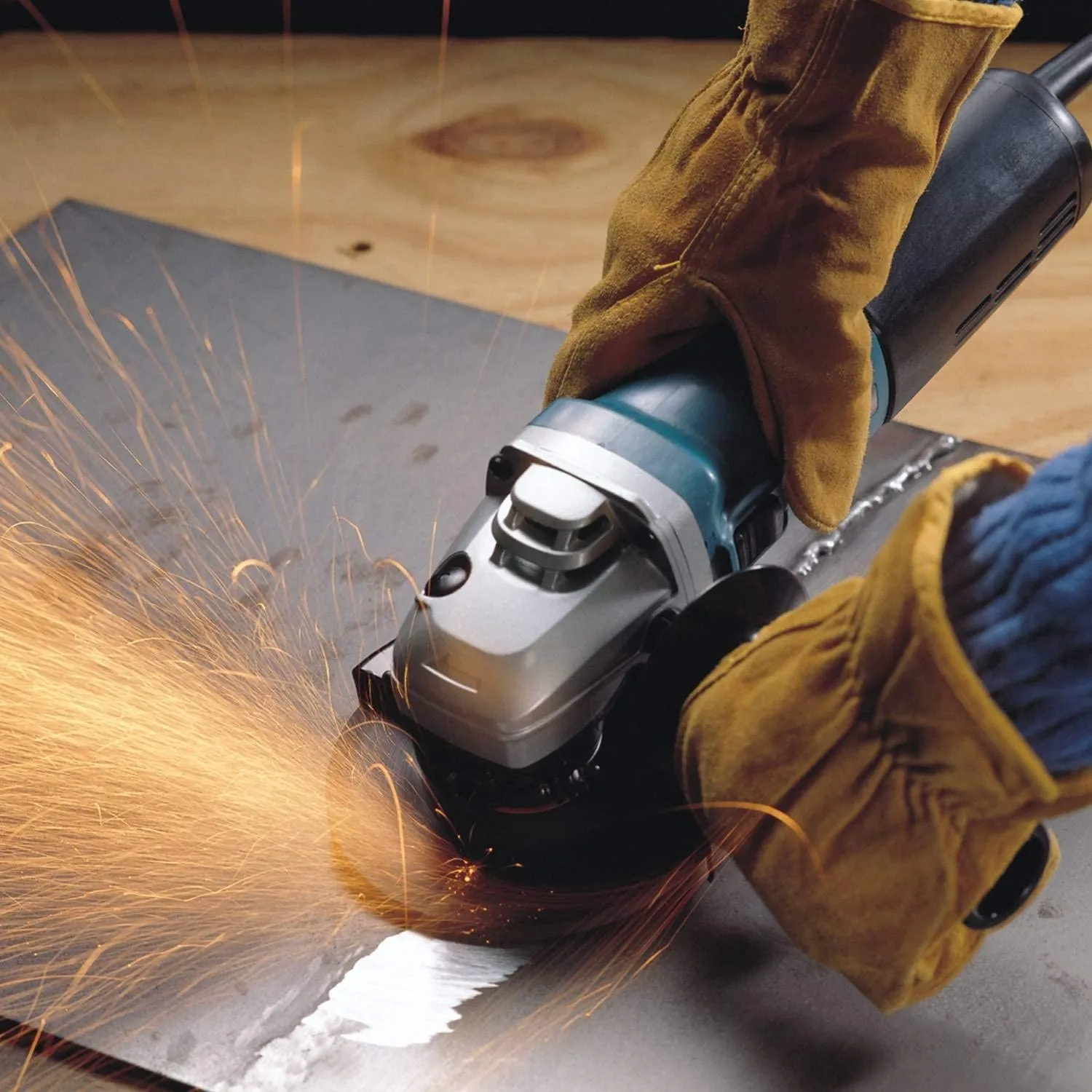 Makita Angle Grinder 5"