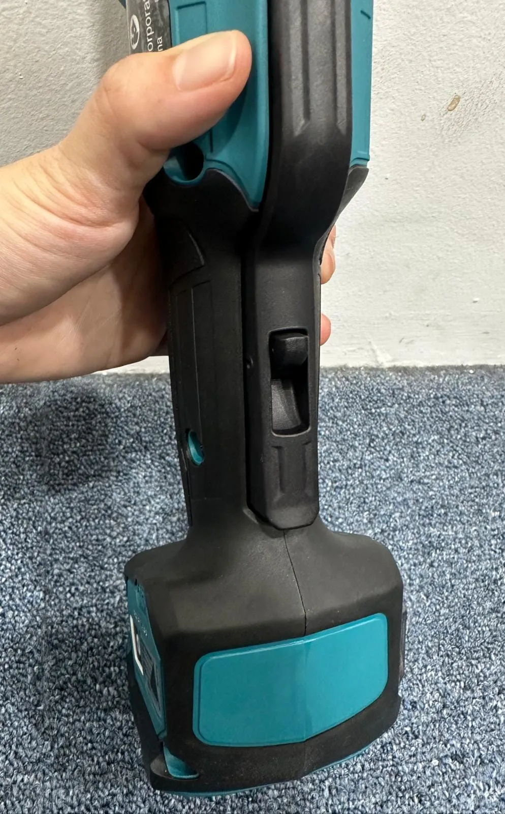 Makita GA029GM201(RM2J) Cordless Brushless Angle Grinder with Fast Charger (DC40RA), 4.0Ah Battery (BL4040) With Paddle Dead Man Switch | Model: M-GA029GM201 (OBSOLETED)