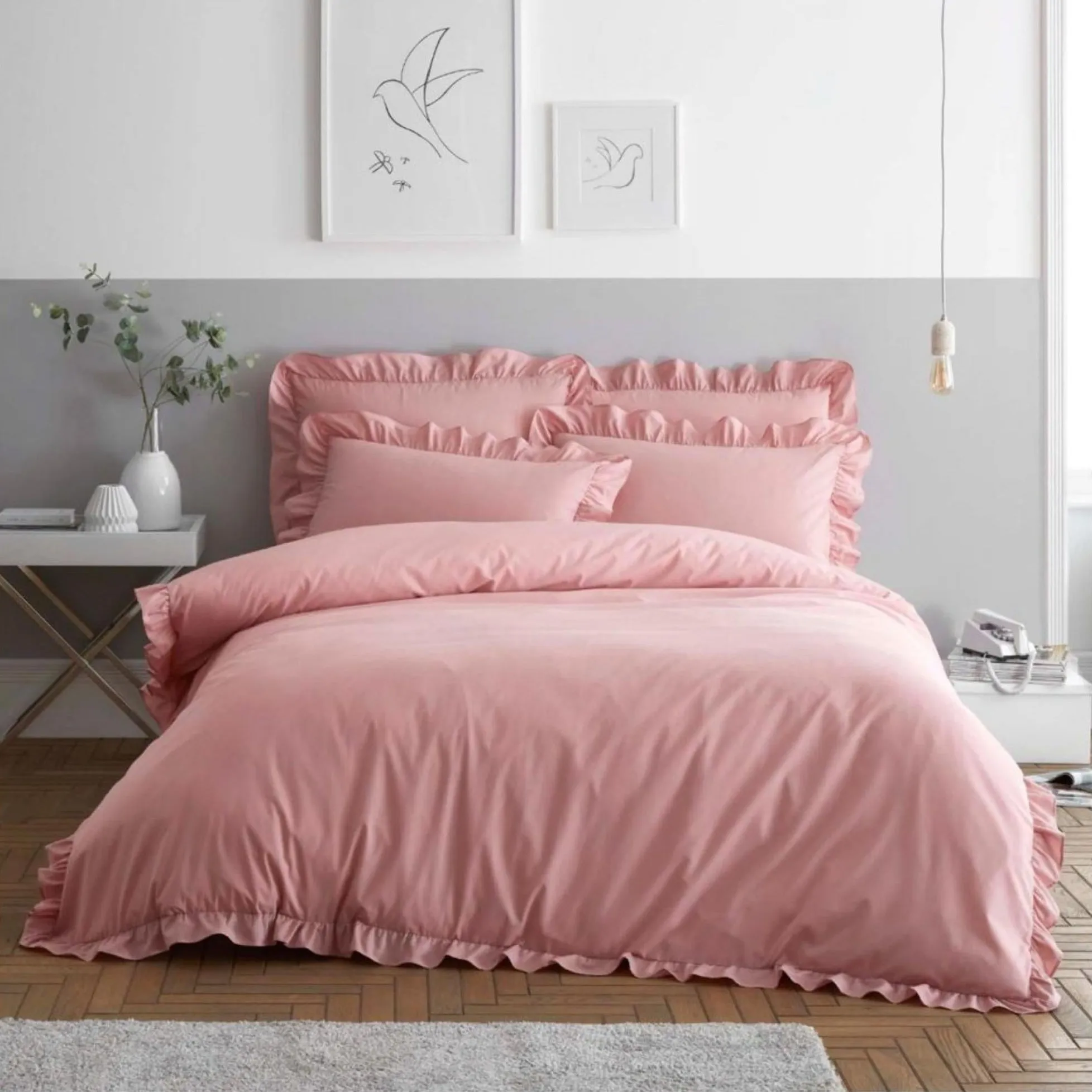 Signature Ruffle Duvet Set