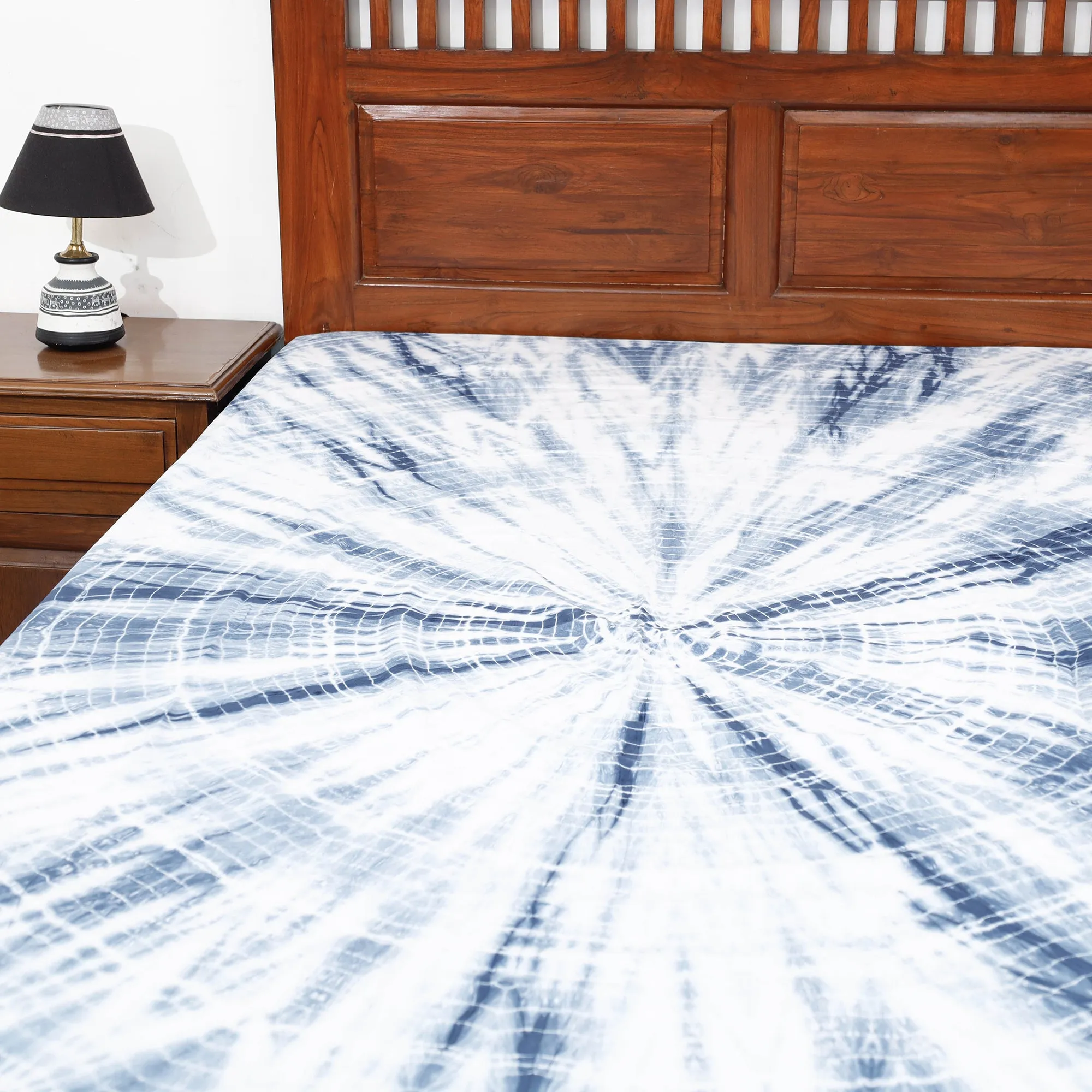 White - Shibori Tie-Dye Pure Cotton Single Bed Cover (90 x 60 in)